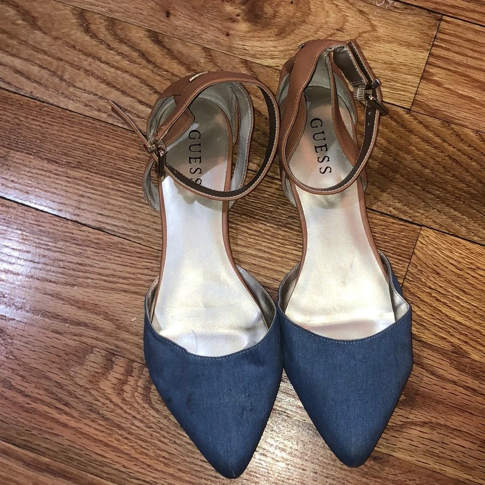 GUESS JEANS Logo hardware denim Jeans look flat Mary Jane shoes 10